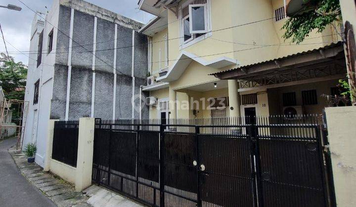 Di Sewakan Rumah Di Tebet - Bisa Untuk Kantor & Unfurnished 2