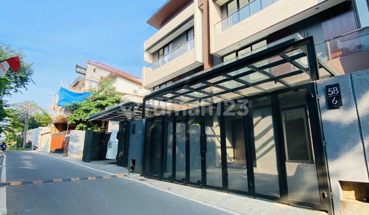 Brand New! Rumah Mewah Di Jagakarsa - Modern Tropical 3 Lantai 2