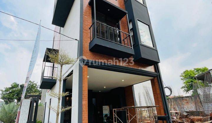 Brand New House At Pasar Minggu With Smart Home Facility 2