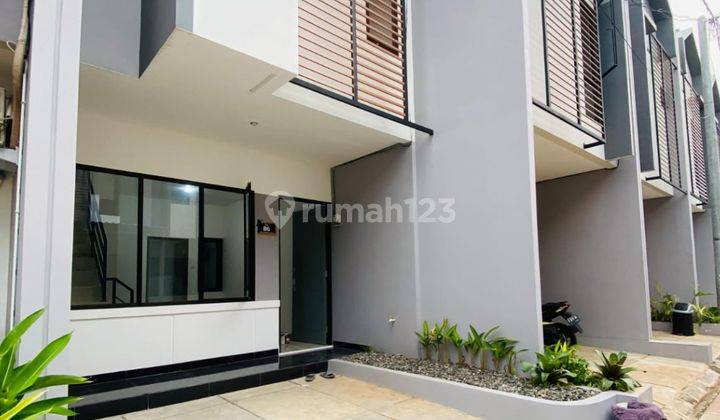 For Sale Brand New House Di Jagakarsa Dalam Townhouse & Unfurnish 2