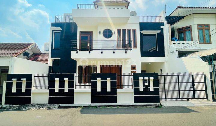 For Sale Rumah Di Duren Tiga - Baru Renovasi, Unfurnish & Rooftop 1