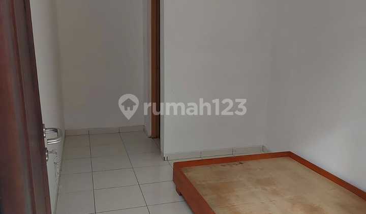 Dijual kost Murah Bangunan Baru Minimalis di sayap Mekar Wangi 2