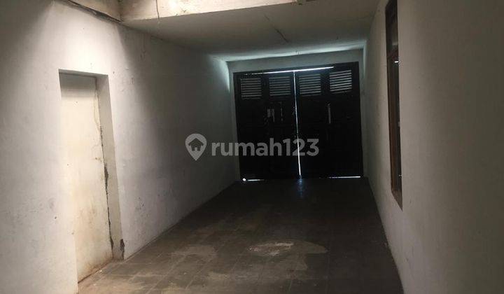 Disewakan Rumah Cocok Untuk Tempat Usaha di Taman Kopo Indah 1 2