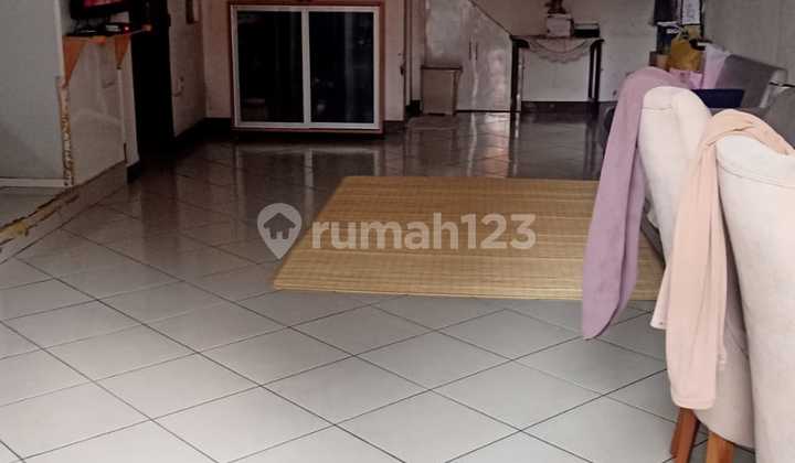 For Sale: Cozy, Move-In Ready Home in Cibolerang, Bandung