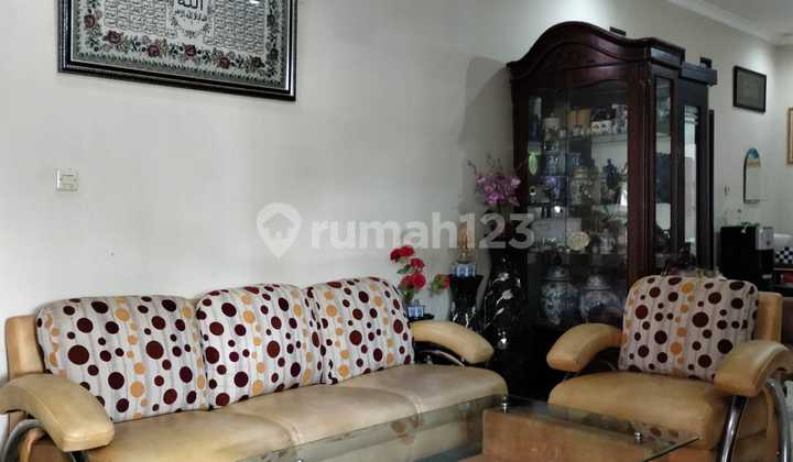 Dijual Rumah Siap Huni di Taman Kopo ketapang