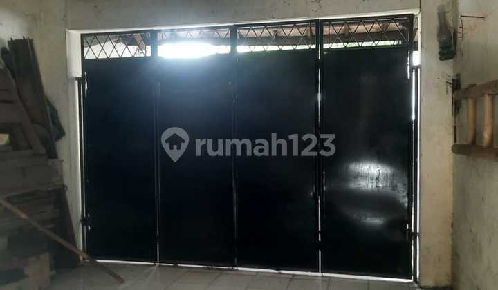 Dijual Rumah Model Lama di Margahayu Raya 2