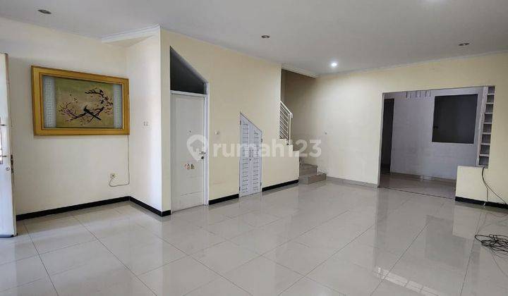 Jual Cepat Rumah di Taman Kopo Indah 5, Pinewood 1