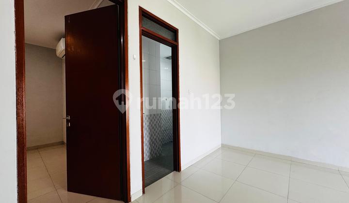 For Sale Ready-to-Use House in Cherryfield Cluster Near Buah Batu Toll Road 2