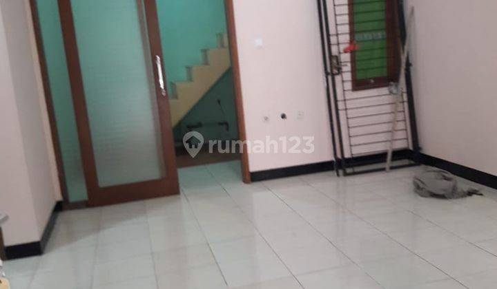 Sewakaan Rumah Siap Huni Bagus Unfurnished di Buah Batu Bandung  1