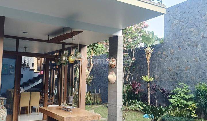 Jual Rumah Mewah Nyaman Udara Sejuk Sayap Ciumbuleuit Bandung 1