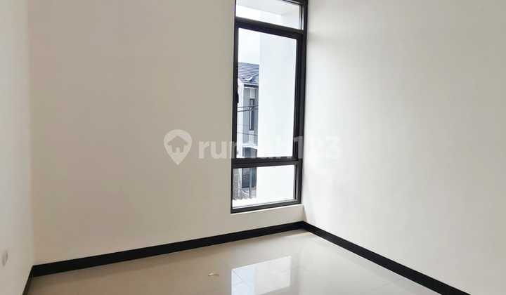 For Rent Minimalist 2-Story House in Taman Kopo Indah TKI 5