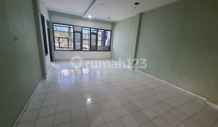 For Rent: 2-Story Shophouse Suitable for Various Businesses, Main Road Jl.Suci For Rent: 2-Story Shophouse Suitable for Various Businesses, Main Road Jl.Suci