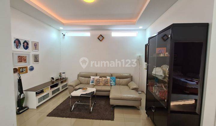 Rumah 2 Lantai Siap Huni Semi Furnished di Setra Duta Bandung 2