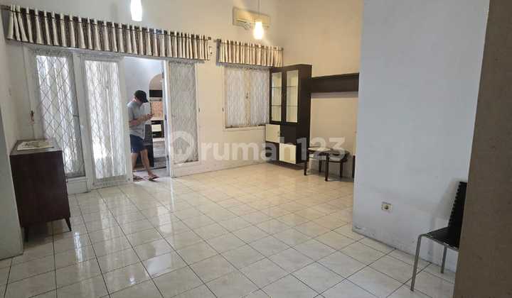 For Sale: Fast and Cheap House in Kota Baru Parahyangan 2