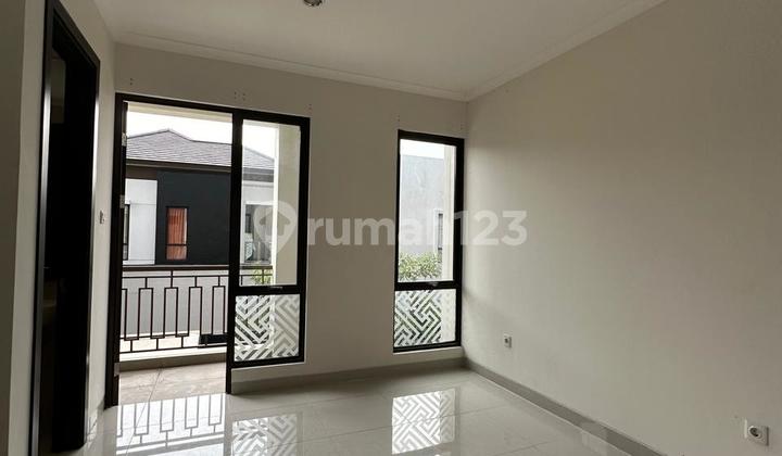 Jual Rumah di Kawasan Elite, Podomoro Park