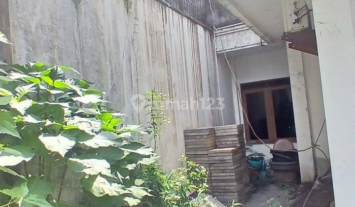 Disewakan Rumah Besar Cocok untuk Kantor di Sayap Moh Toha 2