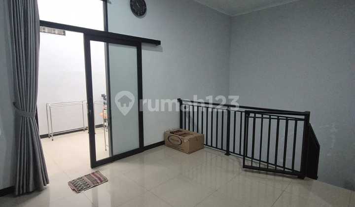 Rumah Bagus Jarang Ada di Taman Kopo Indah 5, Sherwood 2