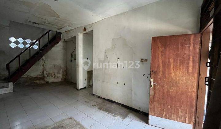 Murah!! Jual Rumah Hitung Tanah Tengah Kota Bandung Sayap Otista 1