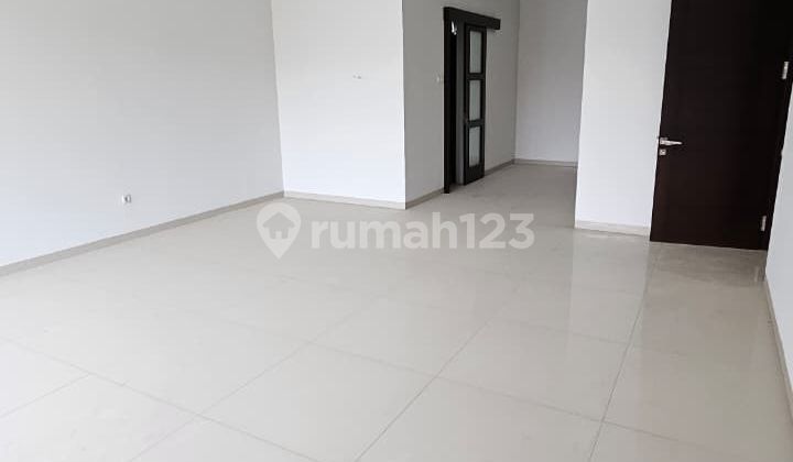 Dijual Rumah Mewah Minimalis di Batununggal