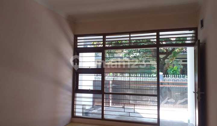 For Sale, Renovated House, Ready to Use, in Sayap Supratman, Bandung