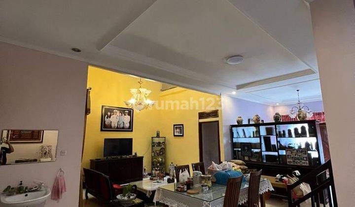 Jual Rumah Nyaman Sejuk 3 Lantai Cigadung Dago  2