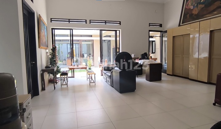 Jual Rumah Bandung Tempo Dulu di Kota Baru Parahyangan