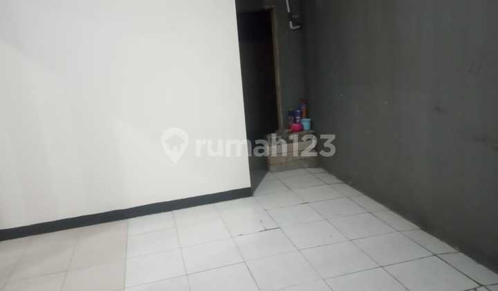 Quick Sale of Ready-to-Use House in Cherry Field 2