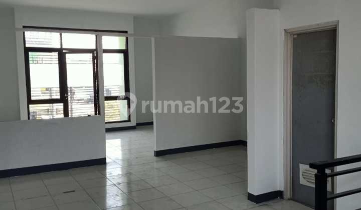 Disewakan Ruko 2 Lantai di Taman Kopo Ketapang