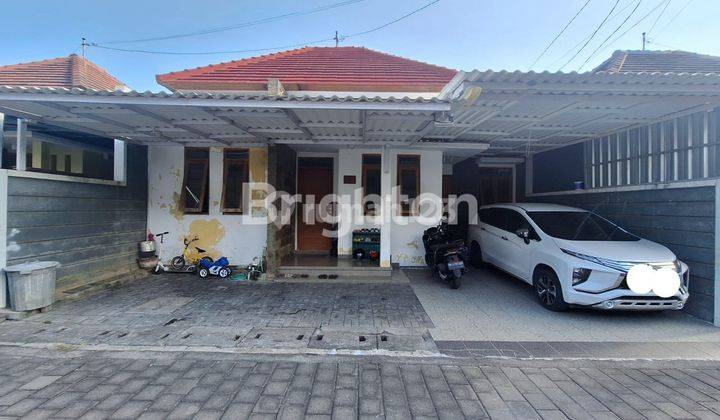 MINIMALIST HOUSE WITH A COMFORTABLE ATMOSPHERE PEMOGAN LOCATION 1