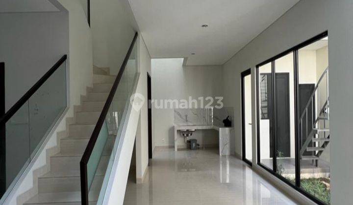 Jual Rumah Summarecon Cluster Emily Bangunan Bagus Terawat 1