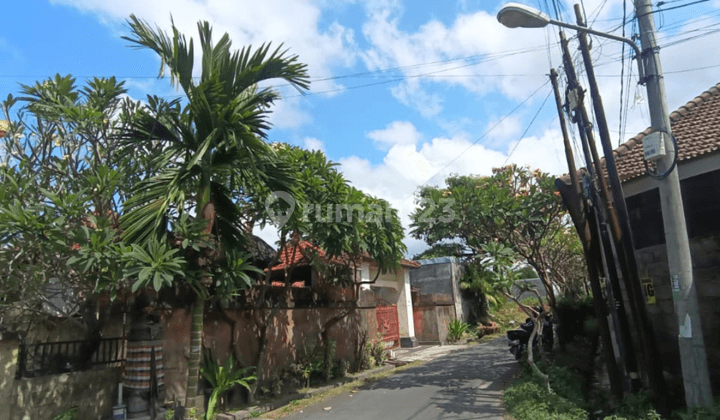 Disewakan Rumah Semi Furnished Di Kawasan Renon Denpasar Selatan Lt 100m2 2