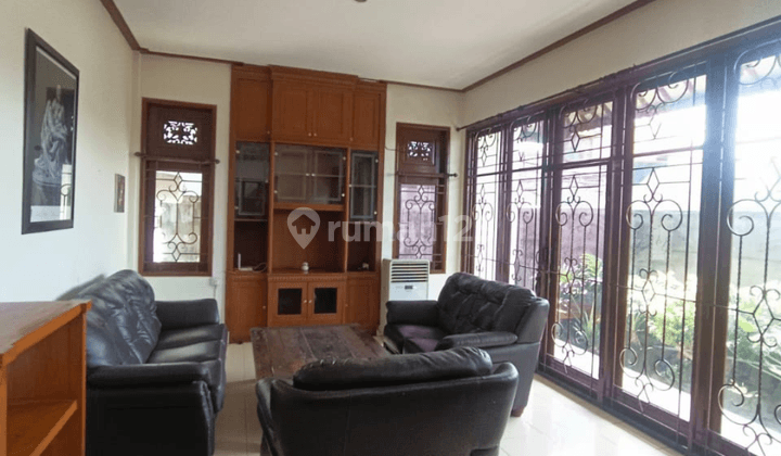 Disewakan Rumah Fully Furnished Di Kawasan Gatsu Timur Lt400m2 2