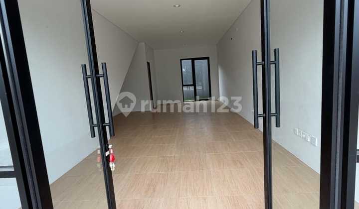Harper Lippo Cikarang 3-Story Shop House for Rent 2