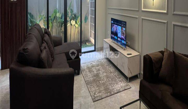 Rumah Cantik Siap Huni Fullfurnish Luas Strategis Sudah Shm 2