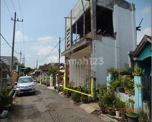 Dijual Via Lelang Rumah 2 Lantai Strategis Blimbing Kota Malang 1