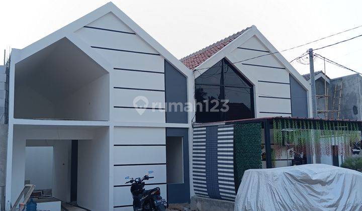 Rumah Di Depok , 5 Menit Ke Stasiun Depok 2