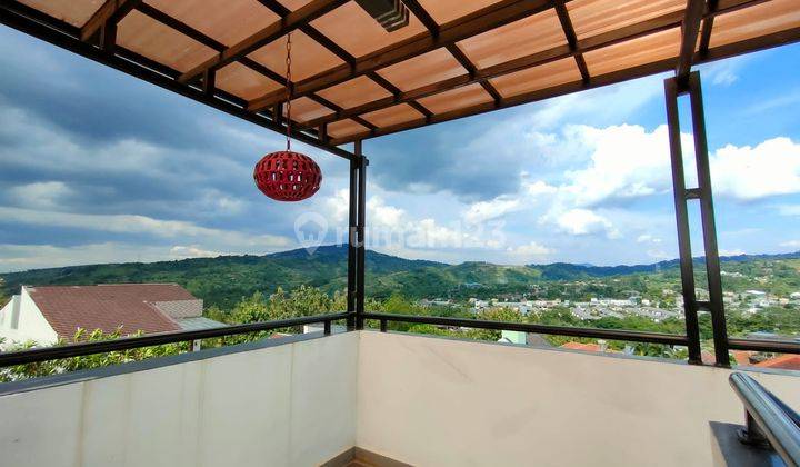 Rumah Cantik View Pegunungan Posisi Hook di Sentul City, Bogor 1