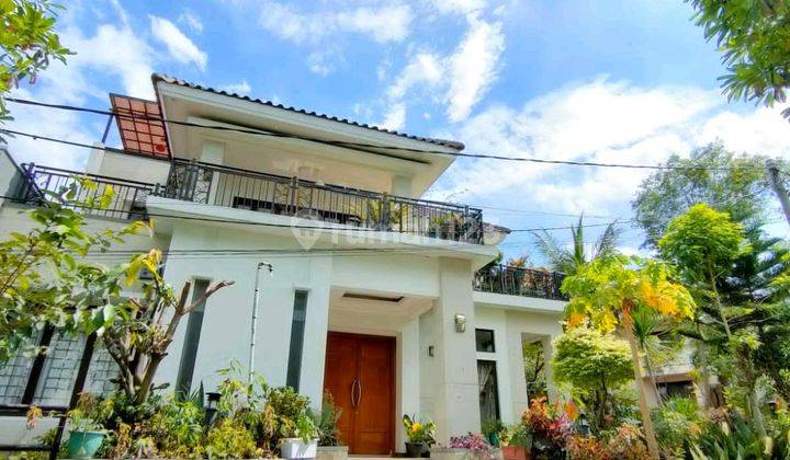 Rumah Cantik Shm Posisi Hook Di Sentul City, Bogor 2