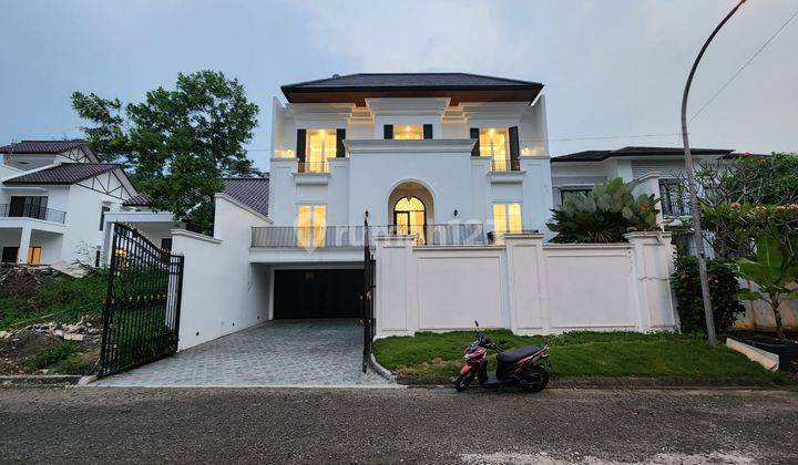 Rumah Mewah Lantai Marmer Dengan Lift di Sentul City, Bogor 1