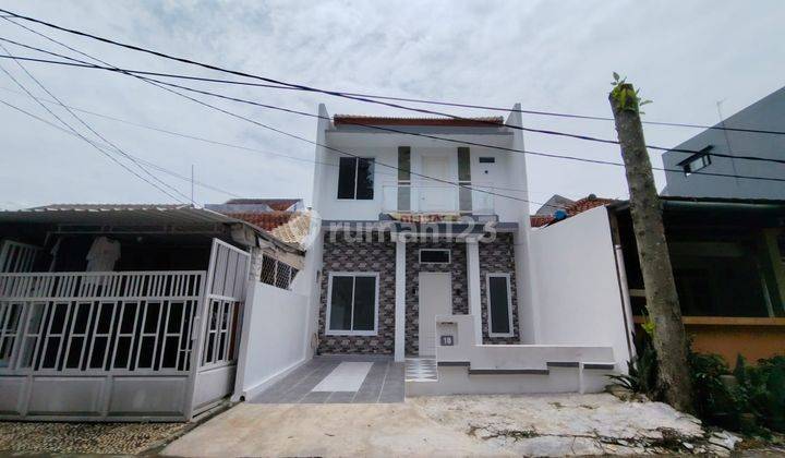 Rumah 2 Lantai Bagus Lingkungan Nyaman di Sentul City, Bogor 1