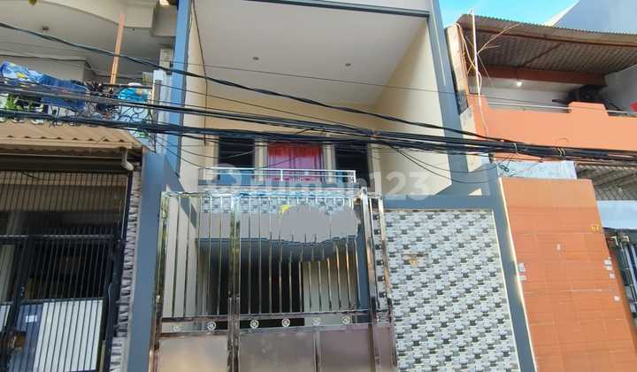 Dijual rumah (renov) teluk gong, uk. 5x15, 3.5 lantai