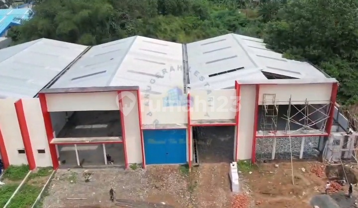 New Building Factory with Container Access in the Millennium Area of Panongan