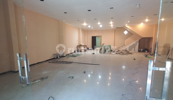 Ruko Bangunan Komersial Kertajaya 3 Lantai Bagus Strategis Ruko Bangunan Komersial Kertajaya 3 Lantai Bagus Strategis