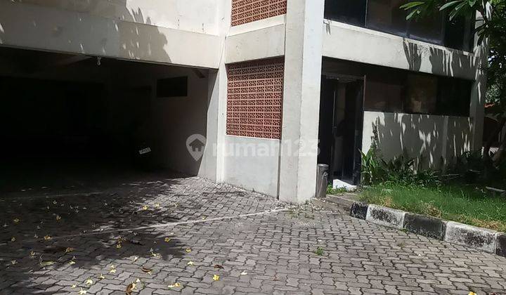 Gedung 3 Lantai MERR LT 8566 m Bagus Nol Jalan Raya 2