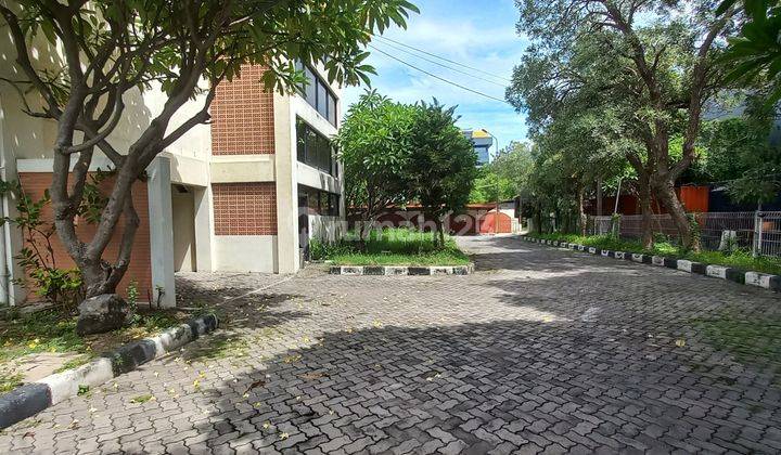 Gedung 3 Lantai MERR LT 8566 m Bagus Nol Jalan Raya 2