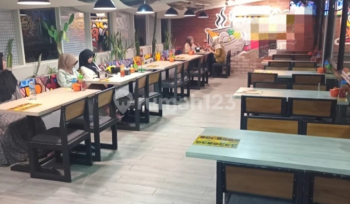 Good Cheap Building Business Merr Large Parking Area 2