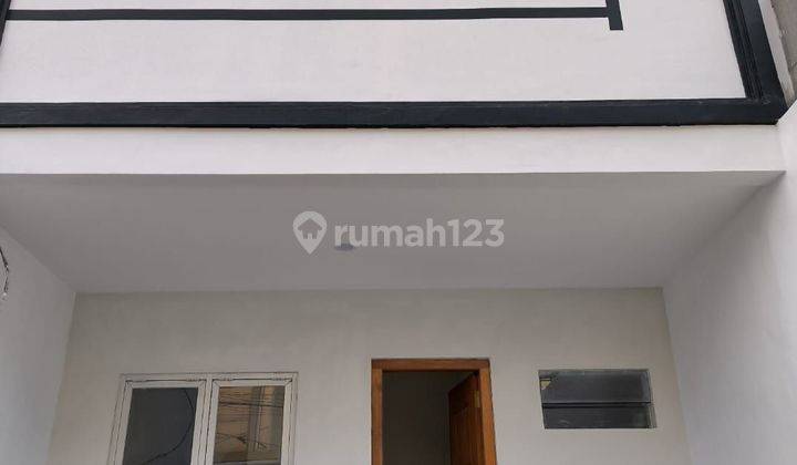 Rumah Baru Split Level 3lt Semolowaru 2