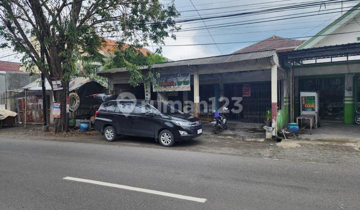 Cheap Shop House in Balongpanggang Gresik Auction 2 Million IDR per m² 1