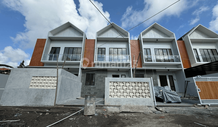 Housing with a minimalist concept in the Peguyangan area, North Denpasar 2 floors 1