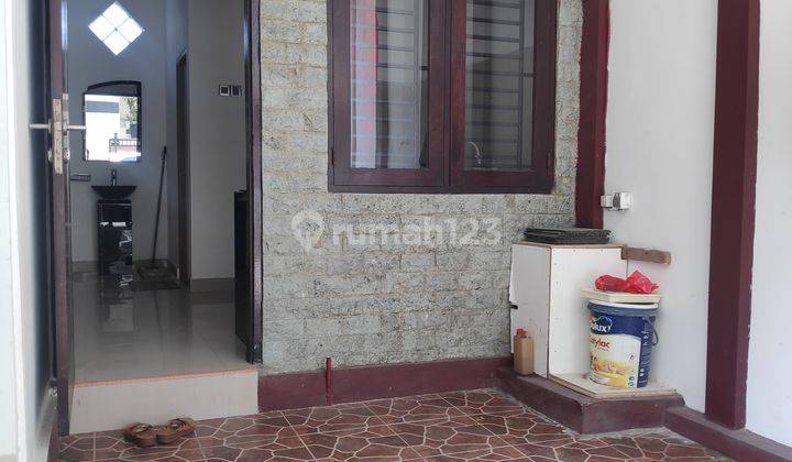 For Sale Modern Minimalist Semifurnished House Jimbaran, Badung South Kuta Strategic Location Close to Tourist Areas in South Bali 2